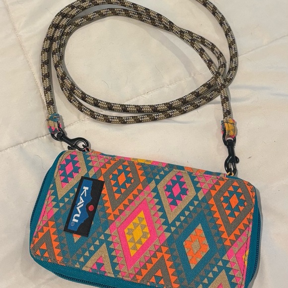 KAVU Colorful Geometric Crossbody Bag - Picture 4 of 4
